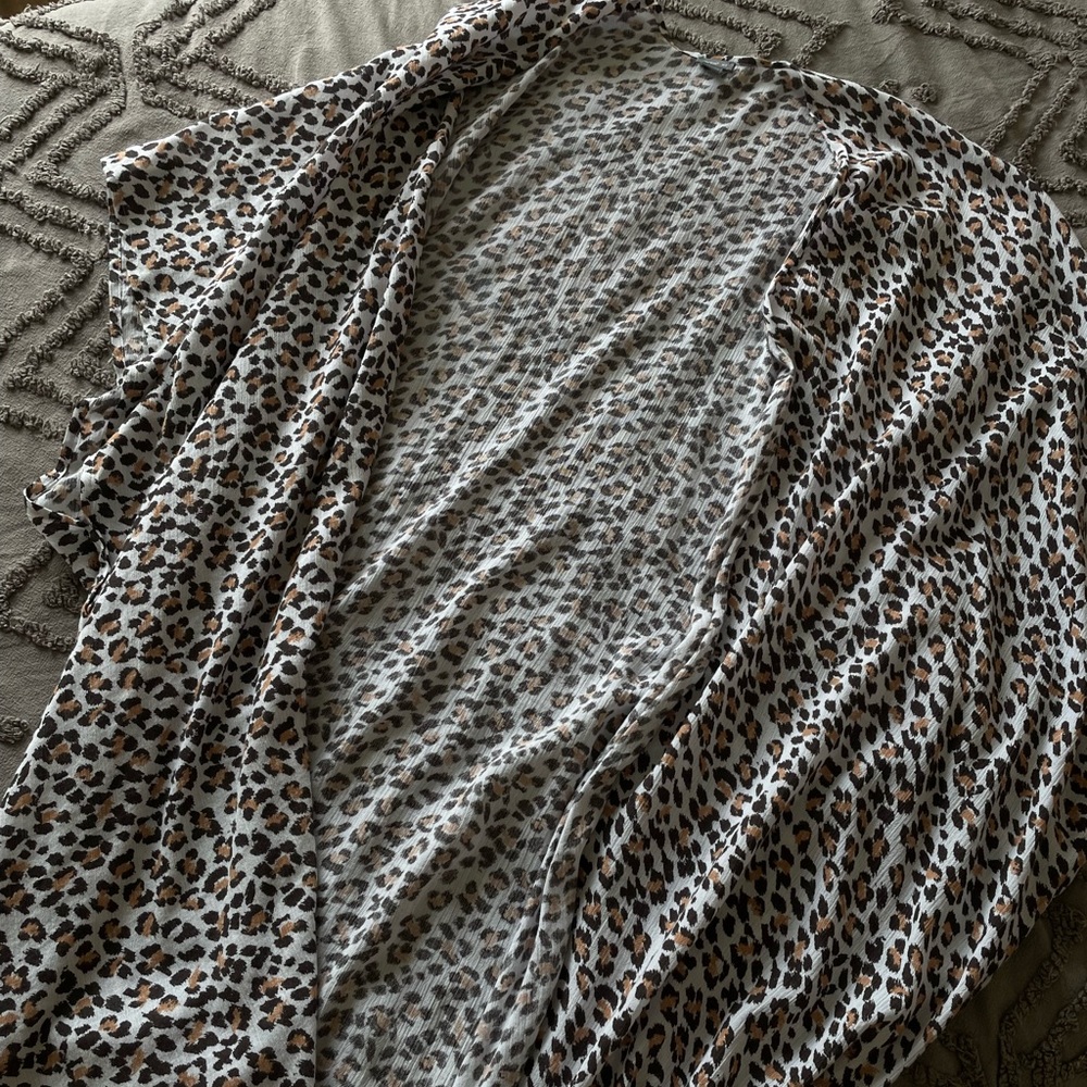 NWOT Aerie Shawl - Picture 2 of 4
